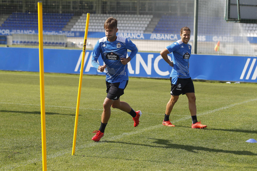 Sergio Benito se aleja de un Depor centrado en las salidas