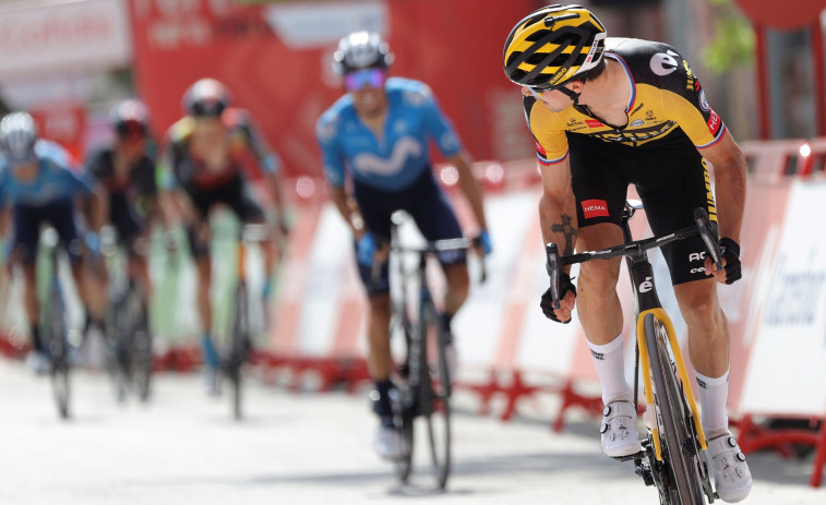 Roglic supera a Mas en el muro de Valpedeñas de Jaén y Eiking sigue líder de La Vuelta