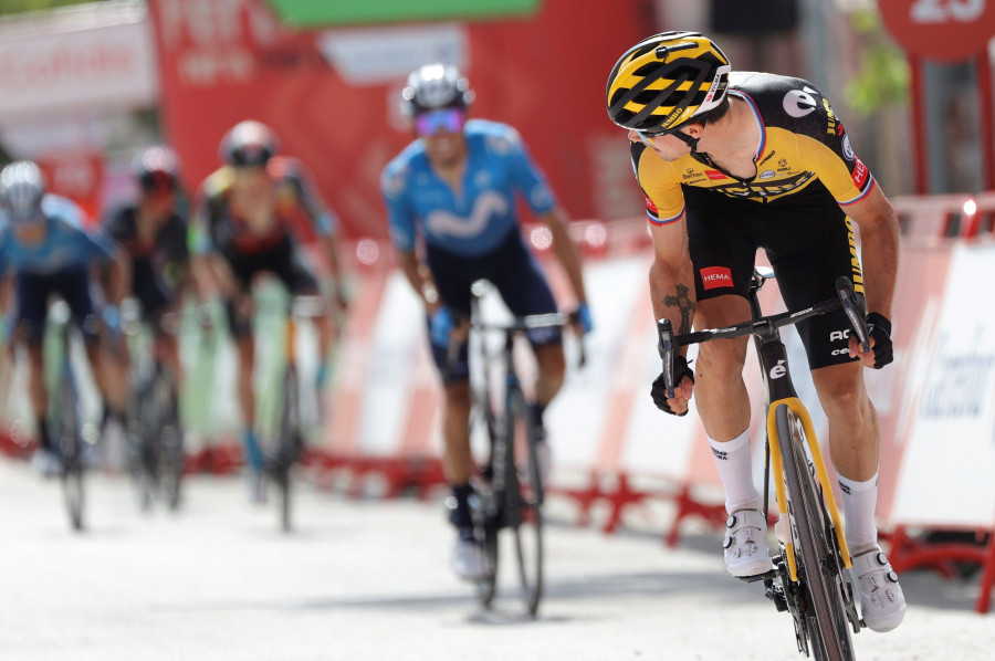 Roglic supera a Mas en el muro de Valpedeñas de Jaén y Eiking sigue líder de La Vuelta