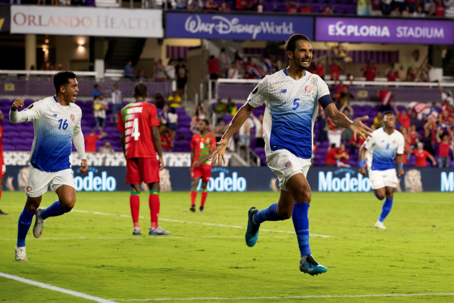 Celso Borges viaja hoy para unirse a la convocatoria internacional de Costa Rica