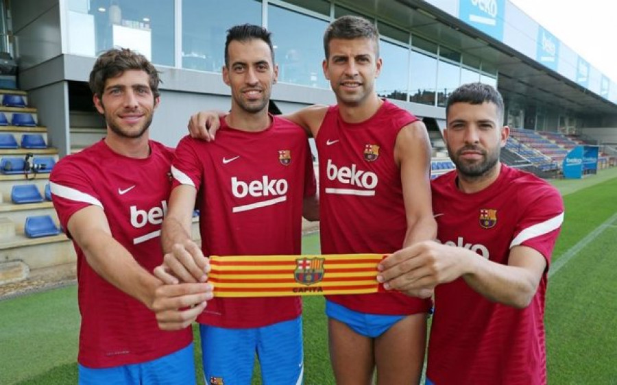 Sergio Busquets y Jordi Alba firman sus rebajas de sueldo siguiendo los pasos de Piqué