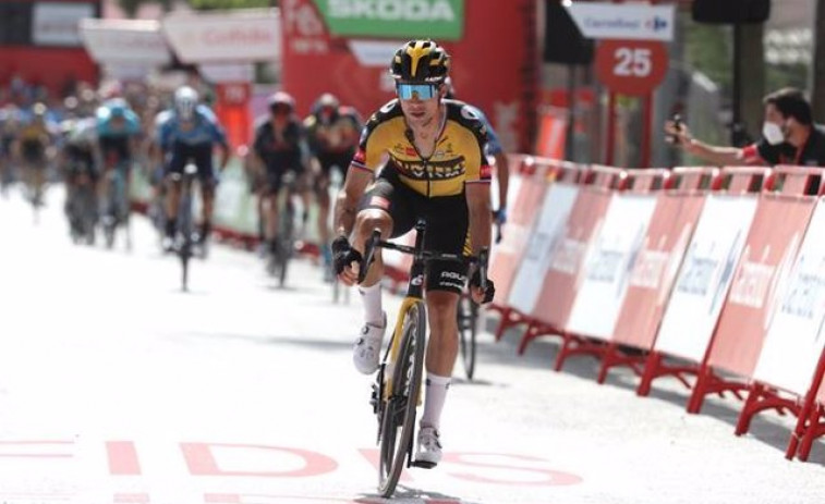 Primoz Roglic se pide su tercera Vuelta en Covadonga