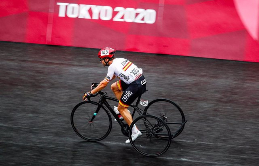 El ciclismo no puede aportar medalla bajo el diluvio en Fuji