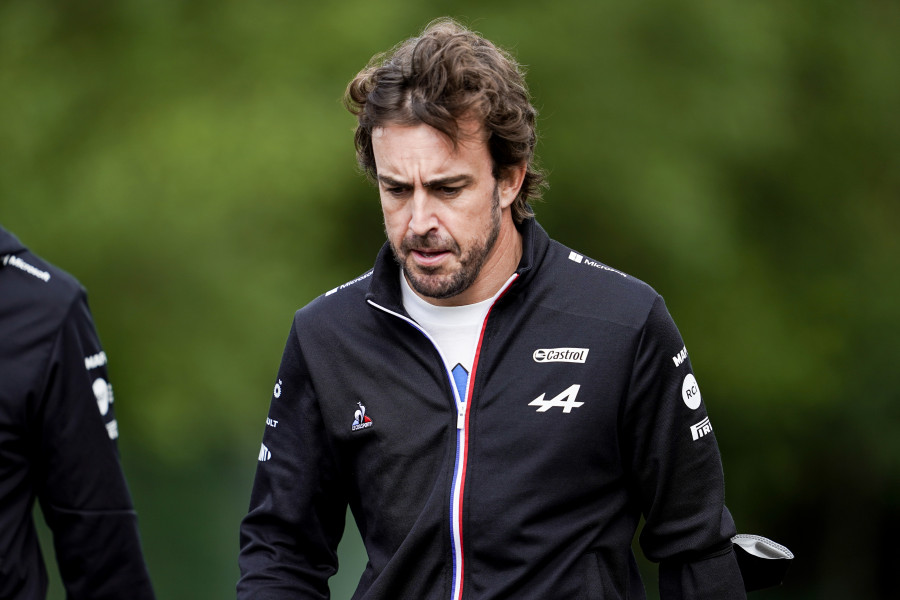 Alonso: "Descarté la lucha con los Ferrari, pero al final tuve la oportunidad"