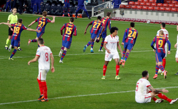 El CSD accede a la petición de LaLiga y aplaza los partidos Sevilla-Barcelona y Villarreal-Alavés