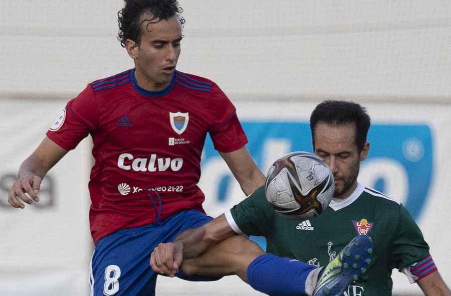 Carlos López, “decepcionado” con el empate ante el Ceares