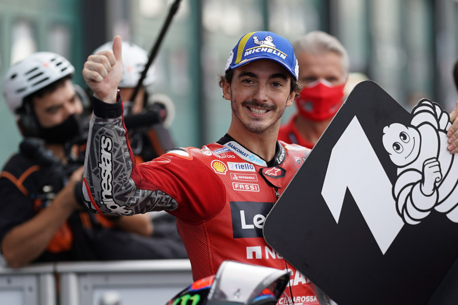 Bagnaia vuela hacia una pole de récord en Misano