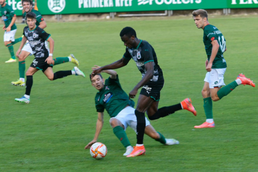 El Racing de Ferrol consigue un valioso empate ante su homónimo de Santander