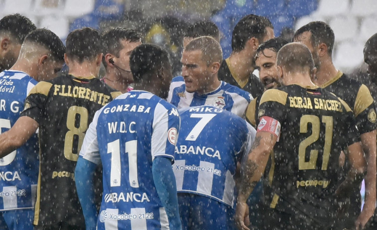Álex Bergantiños: “Hemos estado sólidos y no hemos sufrido con sus balones directos”