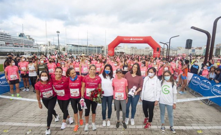 Más de 2.500 participantes participan en A Coruña en la Carrera de la Mujer
