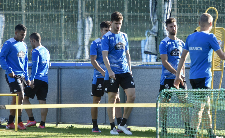 Jorge Valín completa su primera sesión con el grupo en Abegondo
