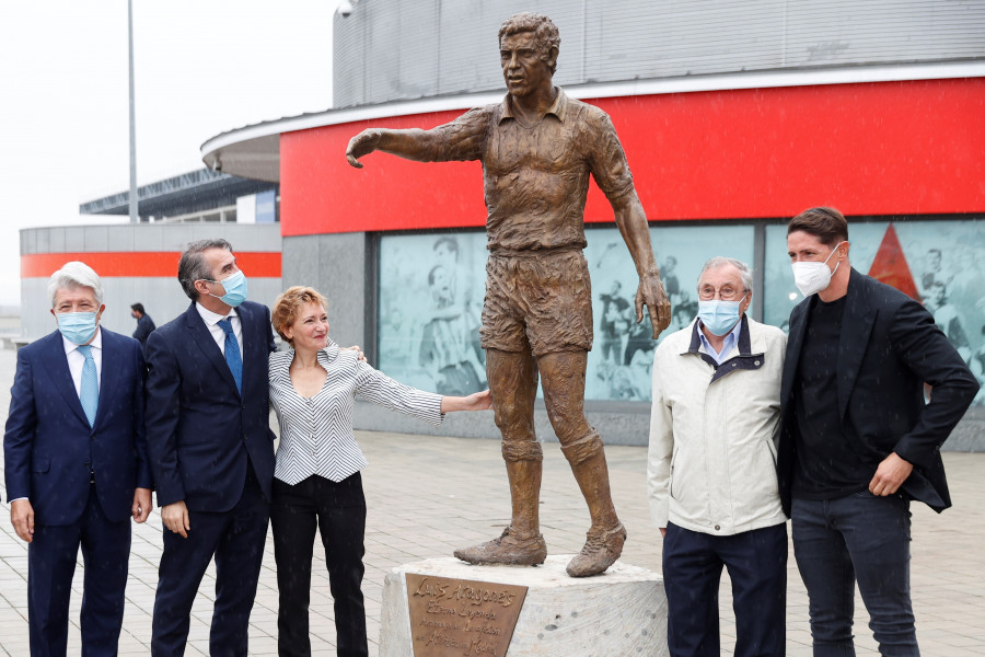 El Wanda Metropolitano rinde homenaje a Luis Aragonés