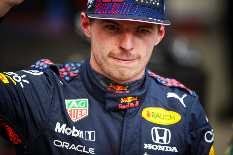 Verstappen, multado por infringir reglas del parque cerrado en Sao Paulo