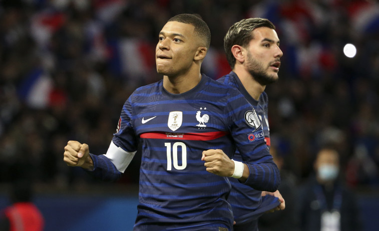 Mbappé, matrícula de honor