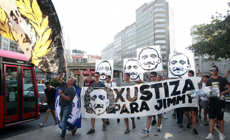 Rebajan las multas a seis de los ultras del Atlético condenados por la muerte de Jimmy