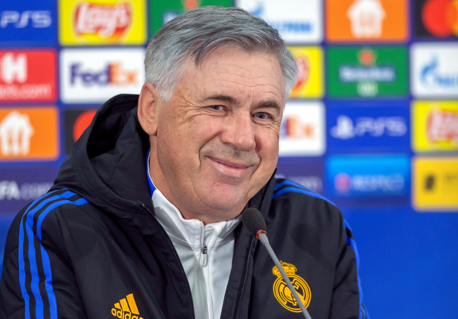 Ancelotti: "Ojalá me pueda pasar lo mismo que a Simeone y quedarme diez años en el Real Madrid"