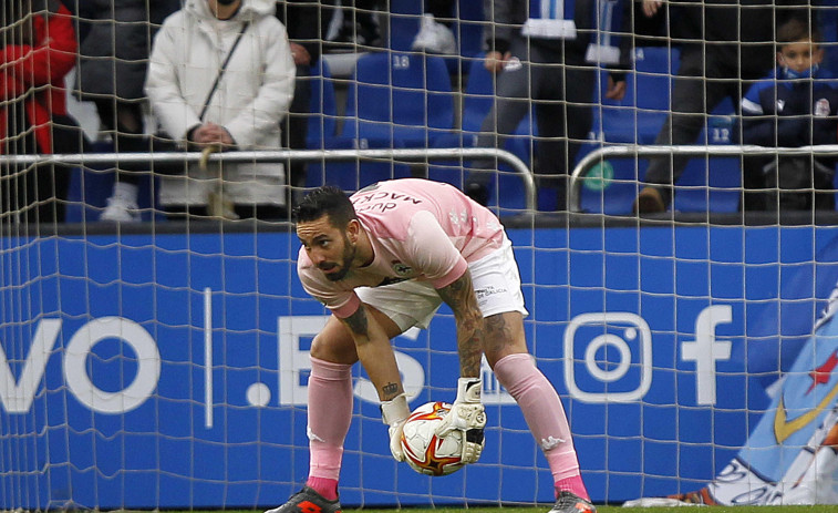 Mackay: “Hubo alguna jugada dudosa para poder pitar penalti”