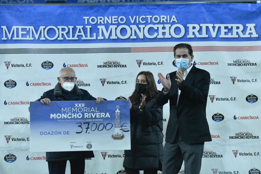 El Memorial Moncho Rivera dona 37.000 euros a la Cocina Económica