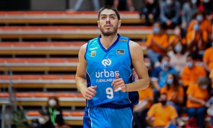 Edgar Vicedo firma dos meses de contrato con el Monbus Obradoiro