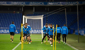 El Deportivo inicia  la preparación de  la visita al Racing de Ferrol
