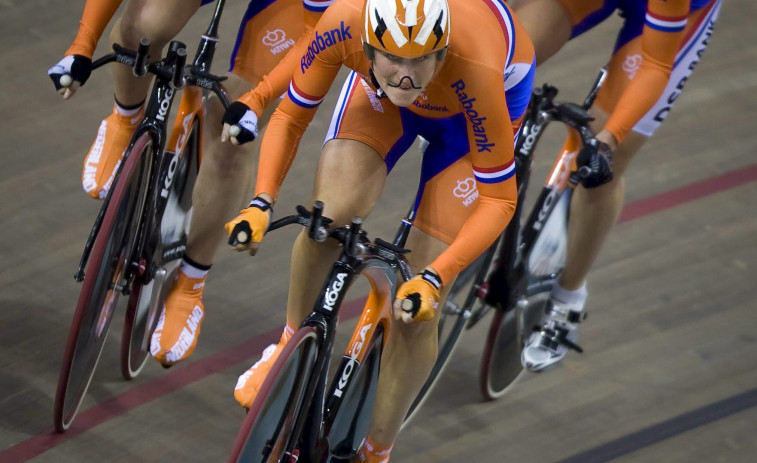 La neerlandesa Amy Pieters, en coma inducido tras sufrir un grave accidente entrenando en Calpe