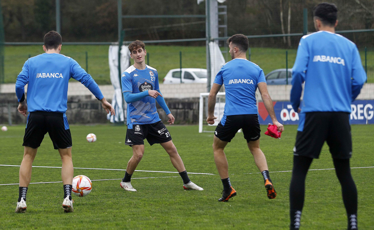 Entrenamiento de ayer de Abegondo contó con la presencia de hasta seis canteranos del Depor (2)