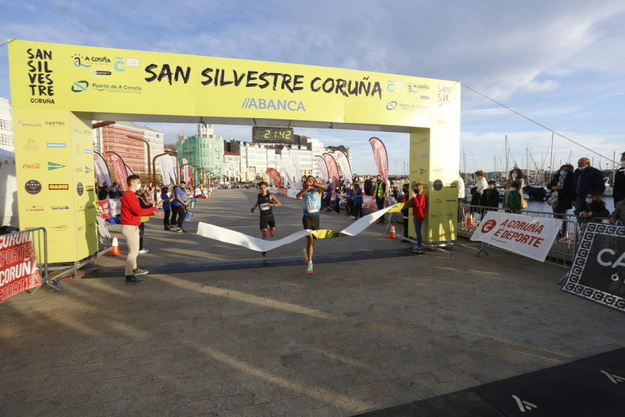 Nasr Bouchaib y Karina Callón se llevaron la San Silvestre en A Coruña