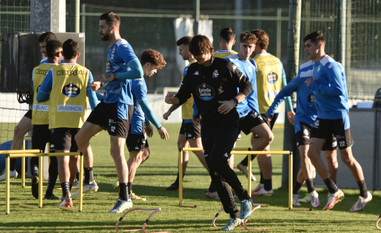 El Deportivo regresa al trabajo con las ausencias de Juergen y Víctor García