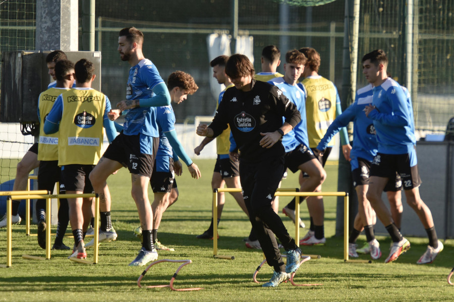 El Deportivo regresa al trabajo con las ausencias de Juergen y Víctor García