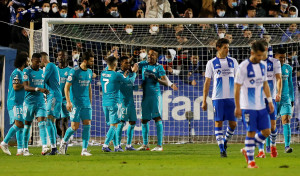 El Real Madrid esquiva el carbón en Alcoy