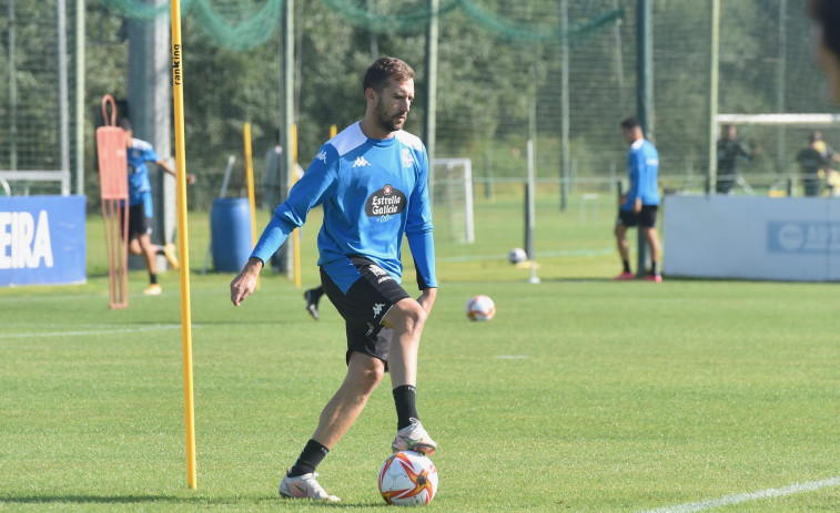 Alberto Benito deja el Deportivo y completará temporada con la Cultural