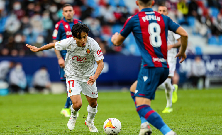 El Levante firma su primera victoria y recobra la fe