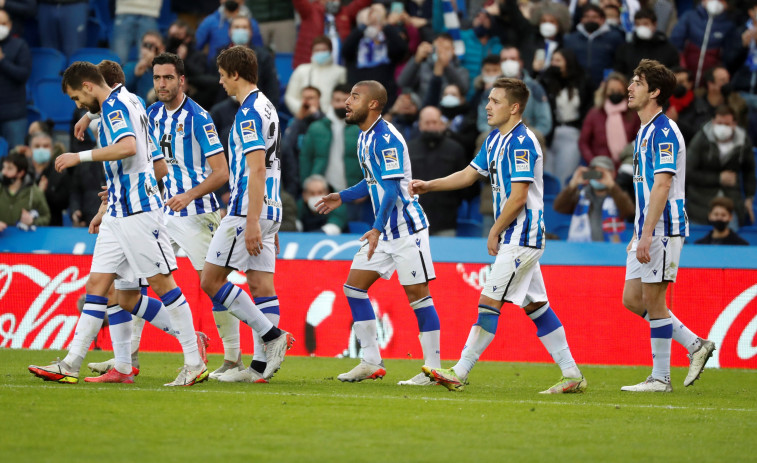 La Real cierra su crisis y convence ante el Celta