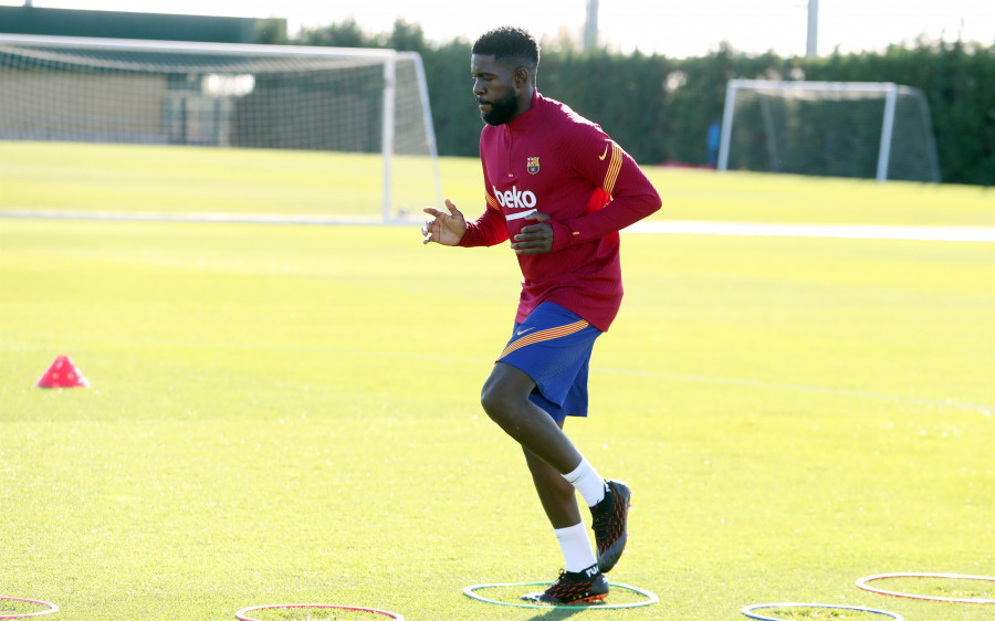 Umtiti se lesiona en el pie derecho y deberá pasar por el quirófano