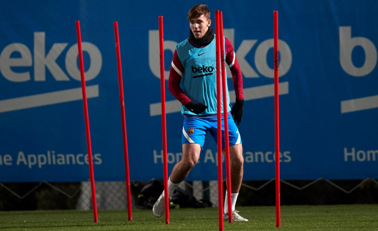 El Barcelona inscribe a Nico González como jugador del primer equipo