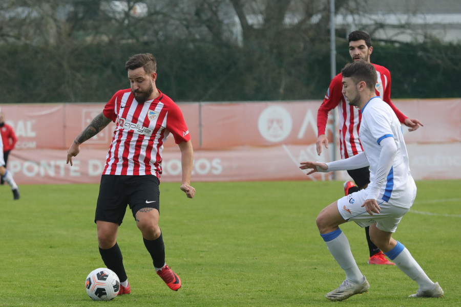 Al Arteixo solo le faltó el gol en el enfrentamiento directo ante el Sigüeiro