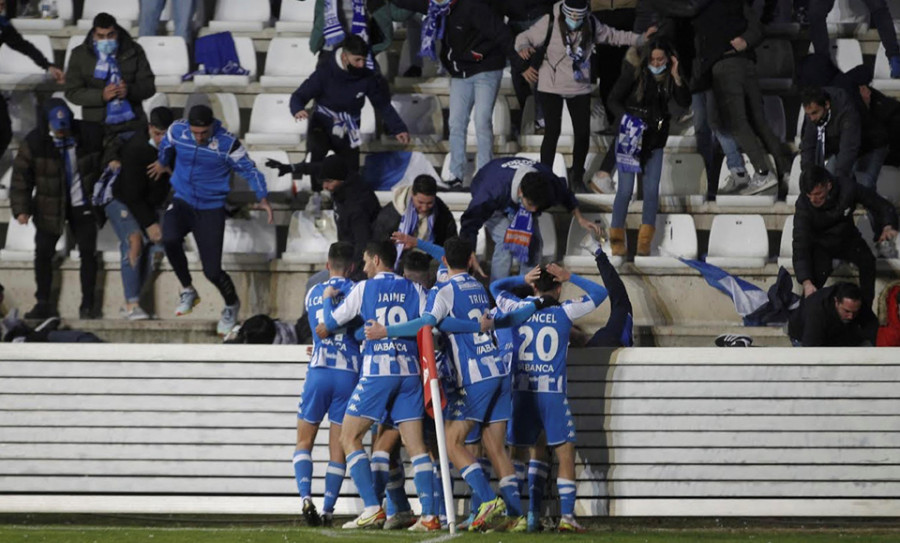 Cede la valla del campo del Zamora cuando el Dépor celebraba el gol