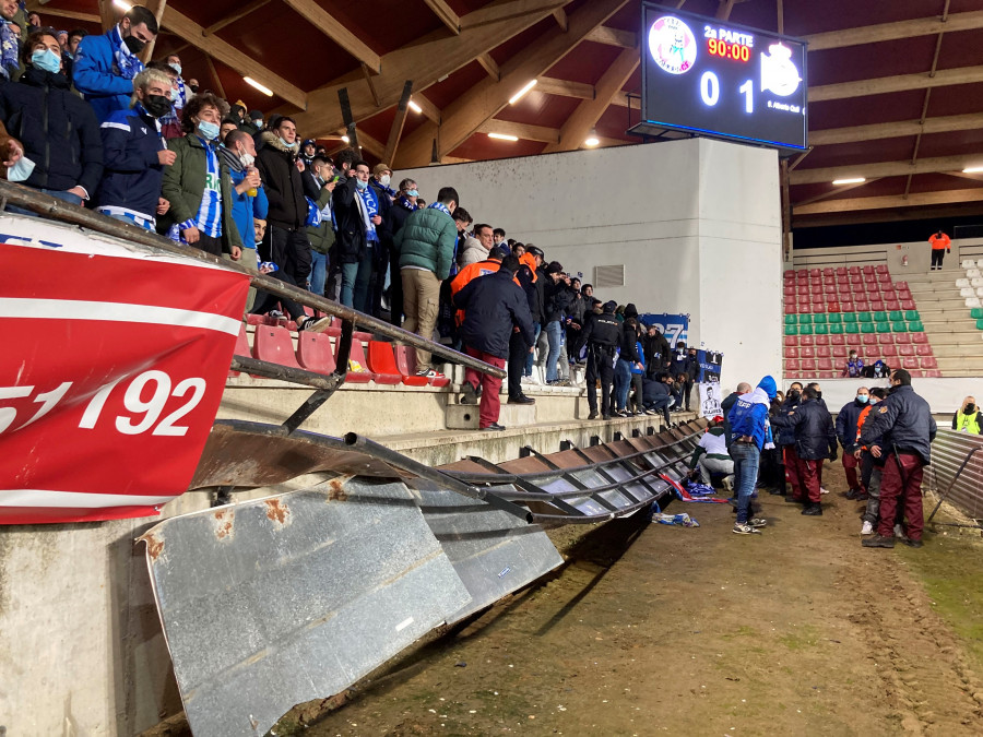 Sigue ingresado uno de los heridos al caer una valla del estadio del Zamora