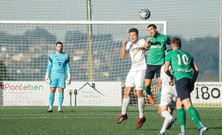 La Sarriana frena la progresión del San Tirso con goles en el primer acto