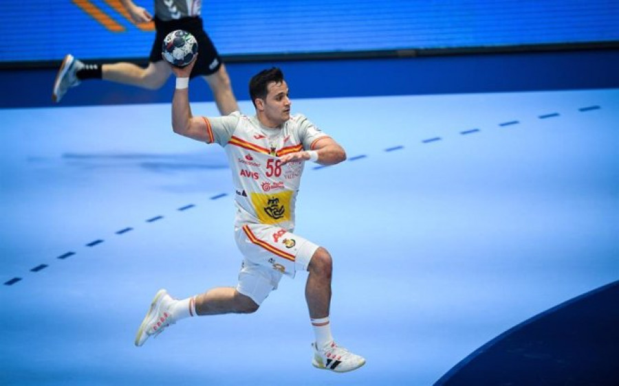 Chema Márquez: "Hay presente y futuro en la selección de balonmano"