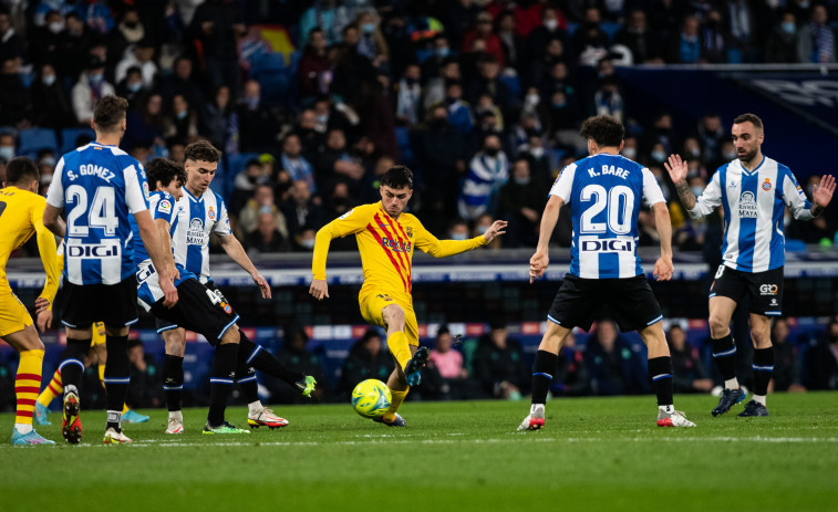Otra cabezazo de De Jong frustra al Espanyol