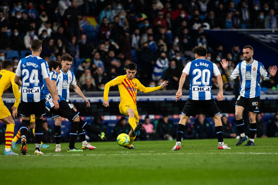 Otra cabezazo de De Jong frustra al Espanyol