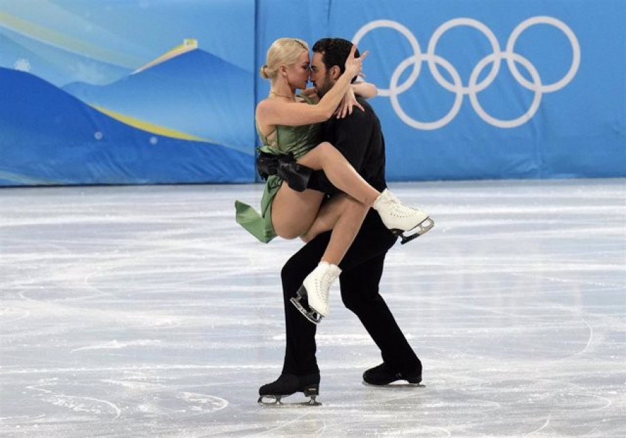 Olivia Smart y Adrián Díaz logran un histórico diploma olímpico en danza sobre hielo