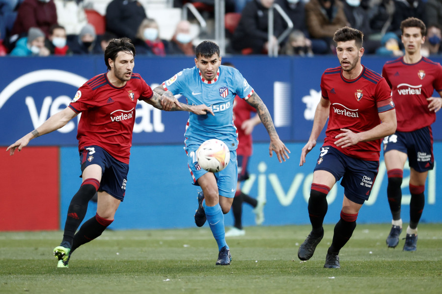 El Atlético toma aire en El Sadar