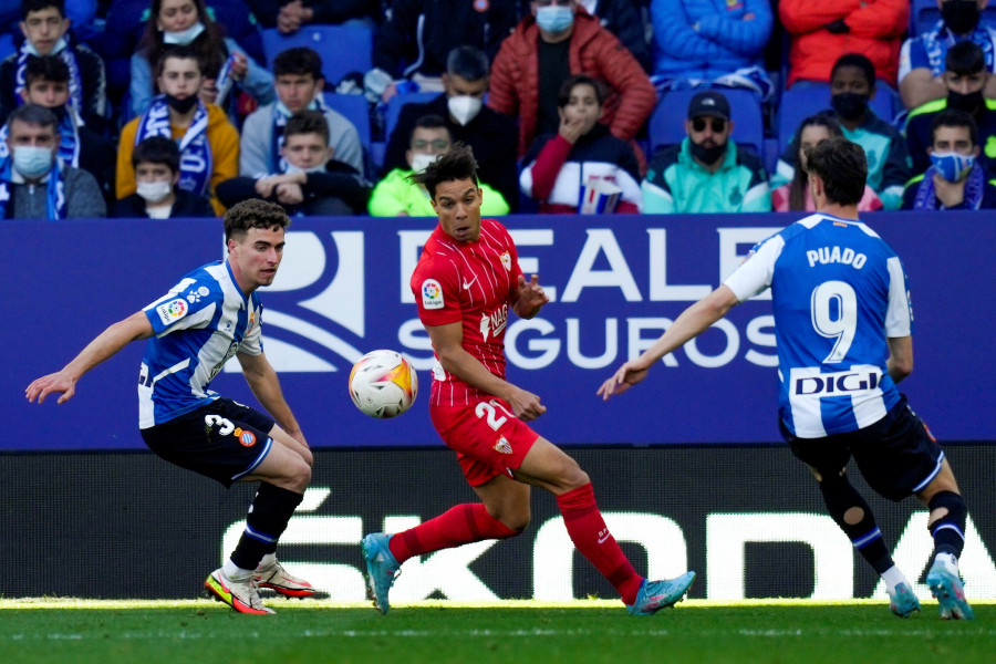 El Sevilla tropieza ante el Espanyol y se aleja del liderato