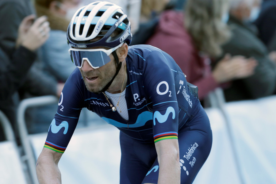 Alejandro Valverde estará arropado por un potente equipo en O Gran Camiño