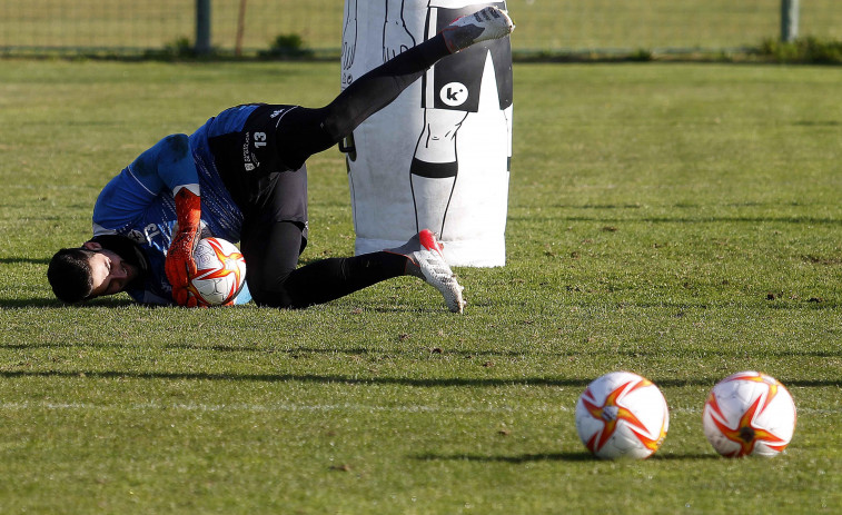 Trabajo extra para Pablo Brea, que puede ser titular