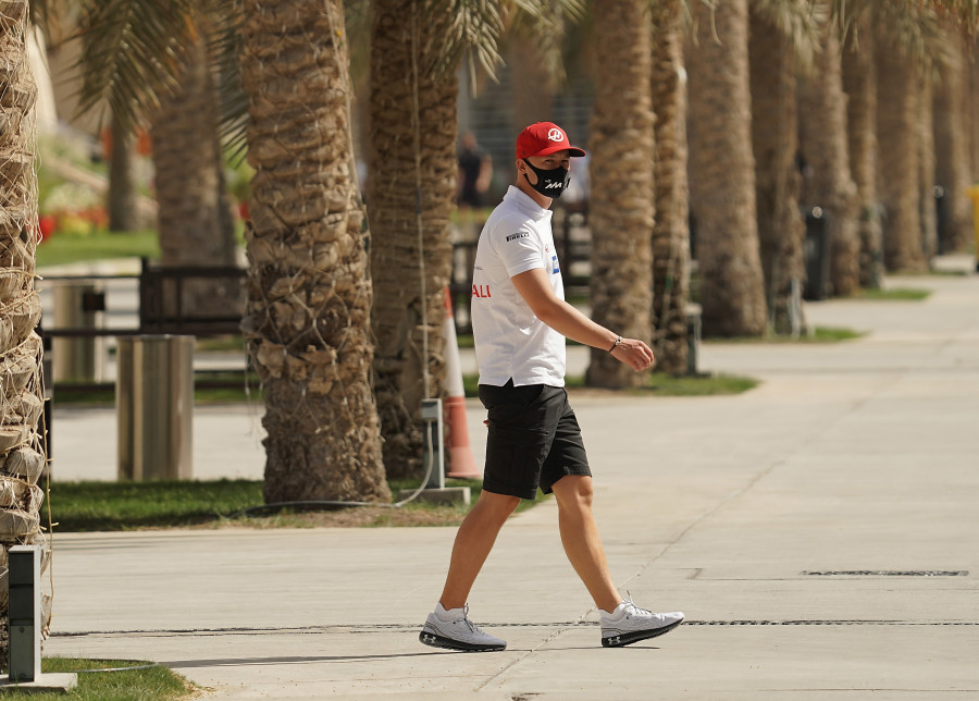 El piloto ruso Nikita Mazepin sopesa demandar a Haas tras su despido "injusto"