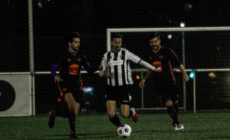 Montañeros y Victoria firman tablas en un derbi frenético (3-3)