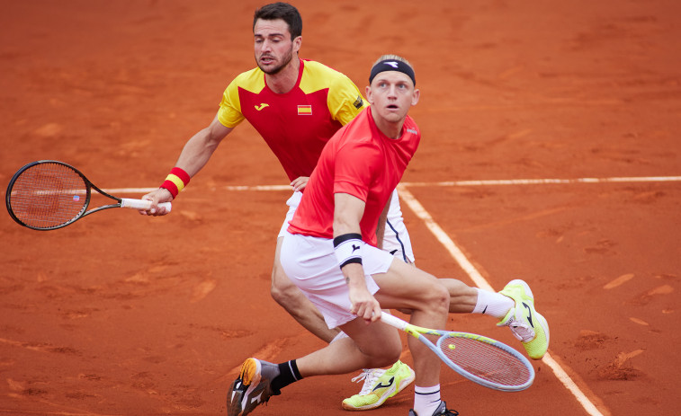 Davidovich y Martínez superan el debut y Andújar y Carballés se despiden de Indian Wells